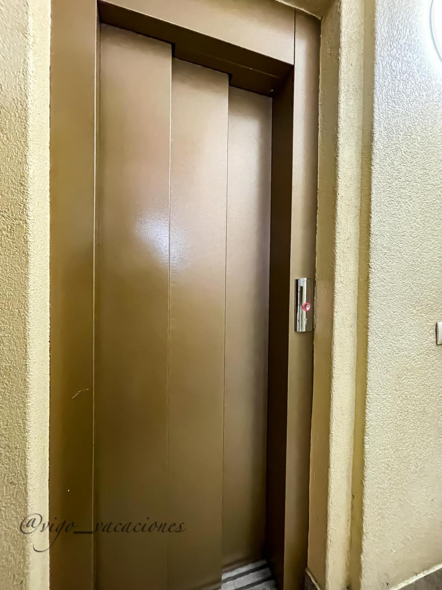 Acogedor Piso Familiar Travesia Apartment Vigo Exterior photo