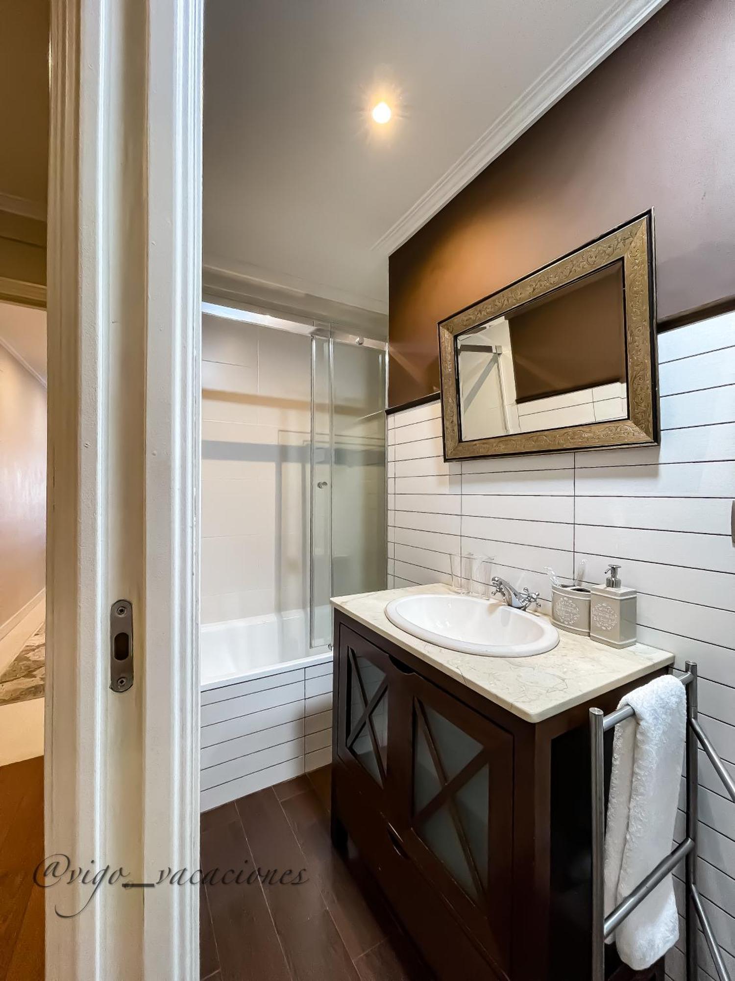 Acogedor Piso Familiar Travesia Apartment Vigo Exterior photo