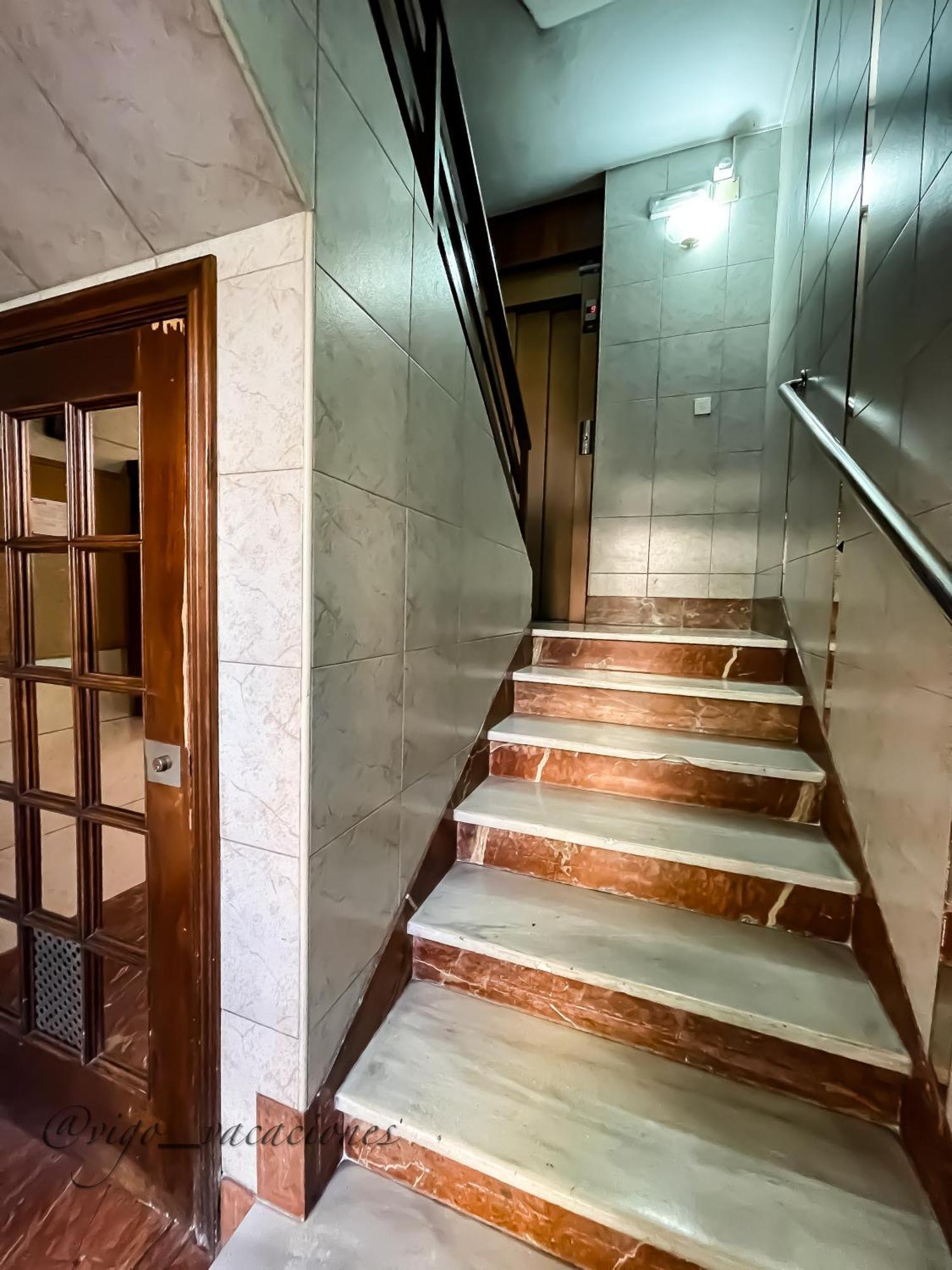 Acogedor Piso Familiar Travesia Apartment Vigo Exterior photo